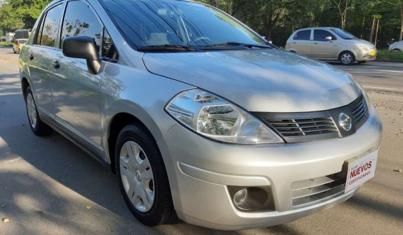 Nissan tiida 2014