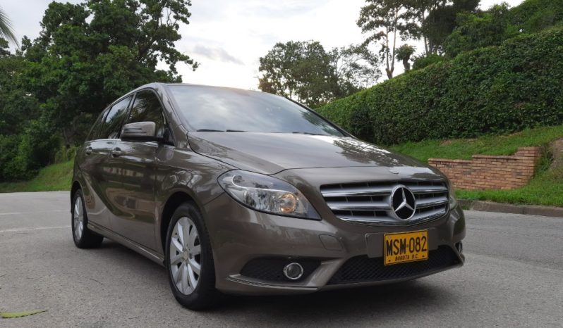 MERCEDES BENZ CLASE B-200 lleno