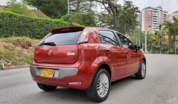 Fiat Punto versión full Essence 1.6cc – 2015 lleno