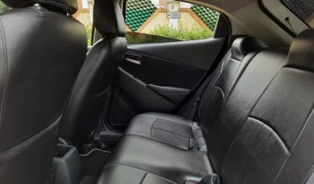 Mazda 2 Touring Automático – 2016 lleno