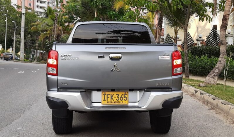 Mitsubishi L-200 Sportero Automática lleno