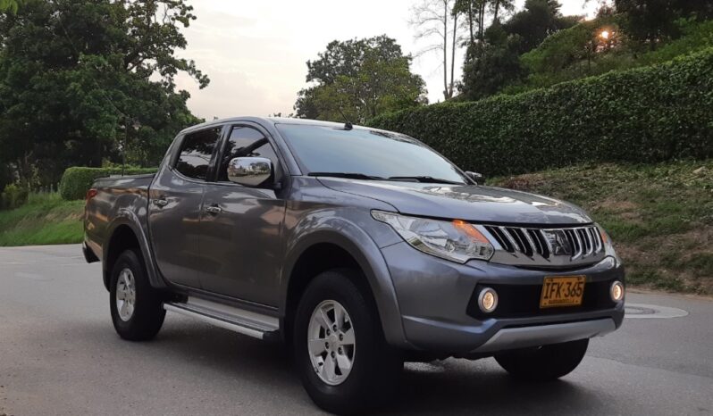 Mitsubishi L-200 Sportero Automática lleno