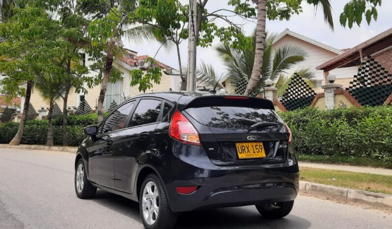 Ford Fiesta SE Hatchback Automático – 2015, con 74mil kms lleno