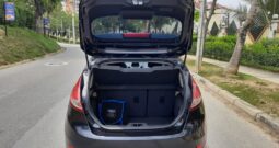 Ford Fiesta SE Hatchback Automático – 2015, con 74mil kms