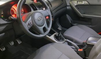 Kia Cerato Forte 1.6cc – 2010 lleno