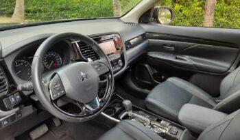 Mitsubishi Outlander 4×4. 7puestos – 2019 lleno