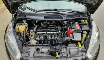 Ford Fiesta Sedán Mecánico – 2015 lleno