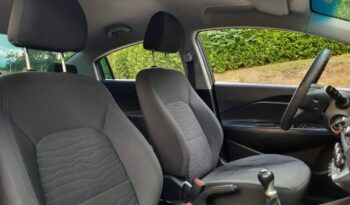 Kia Rio R Sedán Mec – 2017 lleno