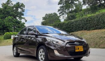Hyundai Accent i25 1.6cc – 2017 lleno
