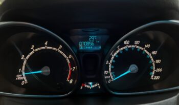Ford Fiesta Sedán, SE mecánico – 2016 lleno