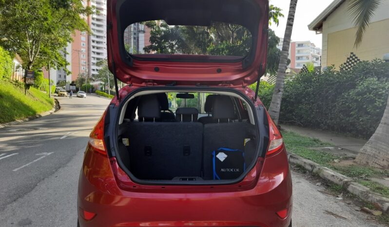 Ford Fiesta HB Mecánico full equipo – 2012 lleno