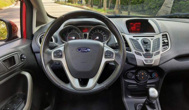Ford Fiesta HB Mecánico full equipo – 2012 lleno
