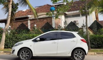 Mazda 2 Hatchback Mec – 2014 lleno