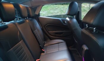 Ford Fiesta Titanium sedán Aut – 2015 lleno