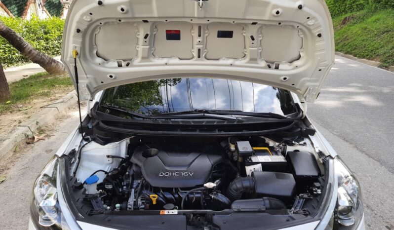 Kia Cerato Pro Automático – 2015 lleno