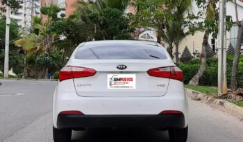 Kia Cerato Pro Automático – 2015 lleno