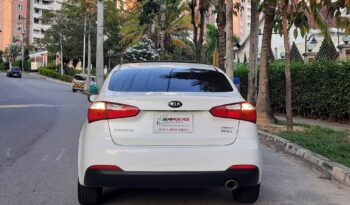 Kia Cerato Pro SUMMA Aut – 2016 lleno