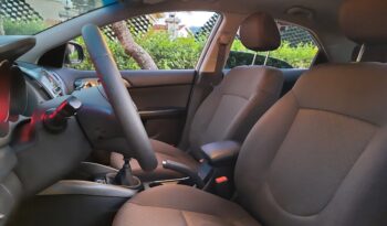 Kia Cerato Forte 1.6cc Mec – 2013 lleno