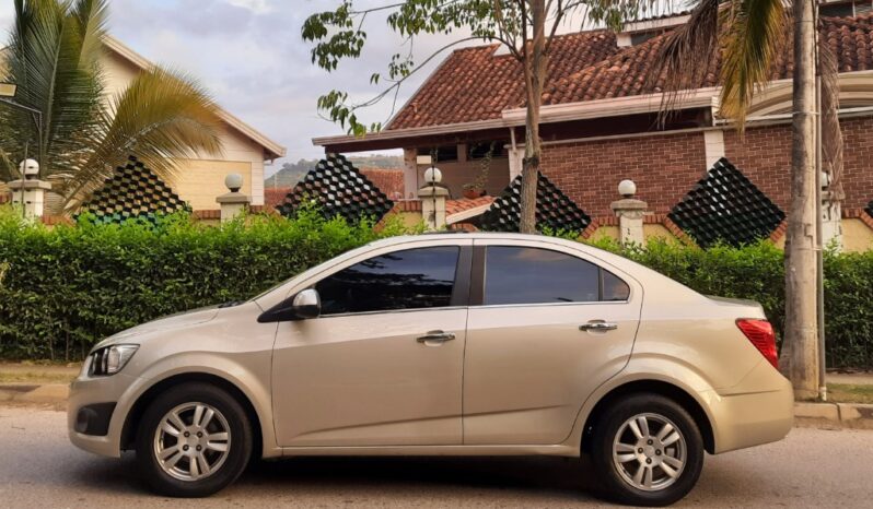 Chev Sonic LT Sedán  – 2014 lleno