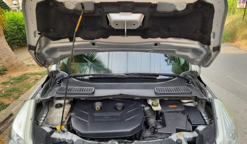 Ford Escape 2.0Turbo 4×4 – 2015 lleno