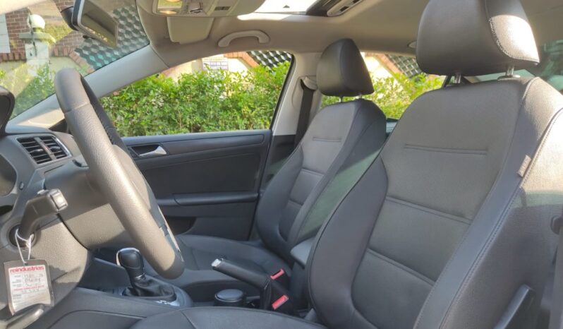 Volkswagen Nuevo Jetta 2.5cc – 2012 lleno