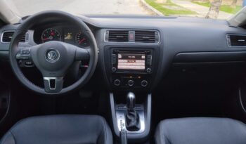 Volkswagen Nuevo Jetta 2.5cc – 2012 lleno