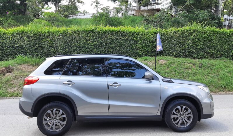 Suzuki Vitara Live mecánica – 2018 lleno
