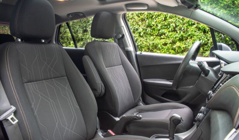 Chev Tracker LT Automatica – 2020 lleno