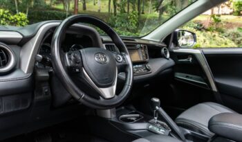 Toyota RAV4 versión Street 4×2 – 2016 lleno