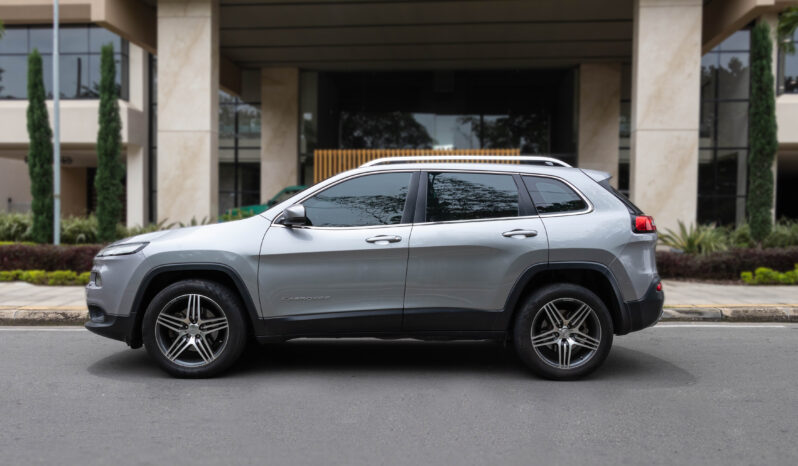 Jeep Cherokee Limited 4×4 – 2015 lleno