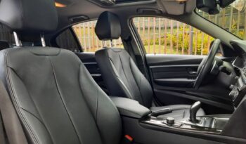 BMW 320i F30 Luxury Line – 2017 lleno