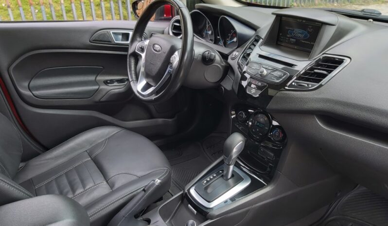 Ford Fiesta Sedán Titanium 2015 lleno