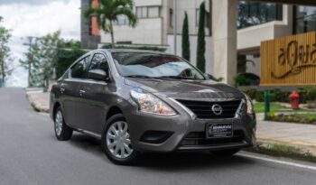 Nissan Versa Mecánico – 2018 lleno