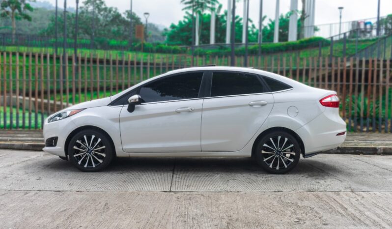 Ford Fiesta Titanium Mec – 2018 lleno