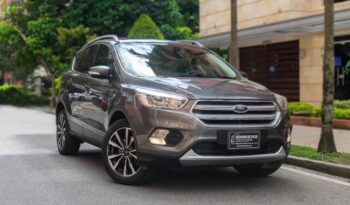 Ford Escape Titanium 4×4 – 2017 lleno
