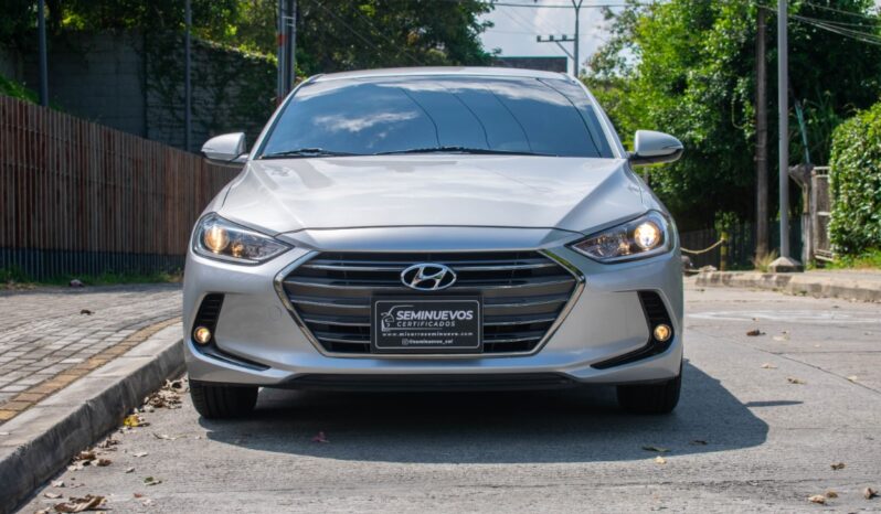 Hyundai Elantra 1.6 Aut – 2017 lleno