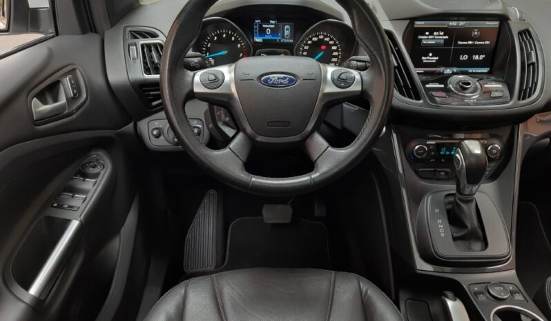 Ford Escape Titanium 4×4 – 2016 lleno