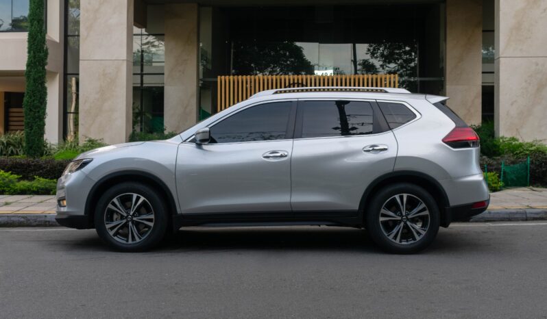 Nissan X-trail 7P Advance 4×2 -2022 lleno