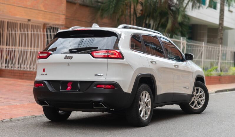 Jeep Cherokee Longitude 4×4 Automática – 2015 lleno