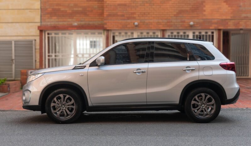 Suzuki Vitara Live Automática 4×2 – 2020 lleno