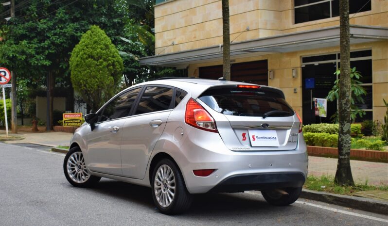 Ford Fiesta Hatchback  Titanium Automático – 2016 lleno