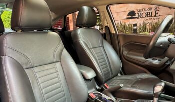 Ford Fiesta Sedán Titanium Automático – 2014 lleno
