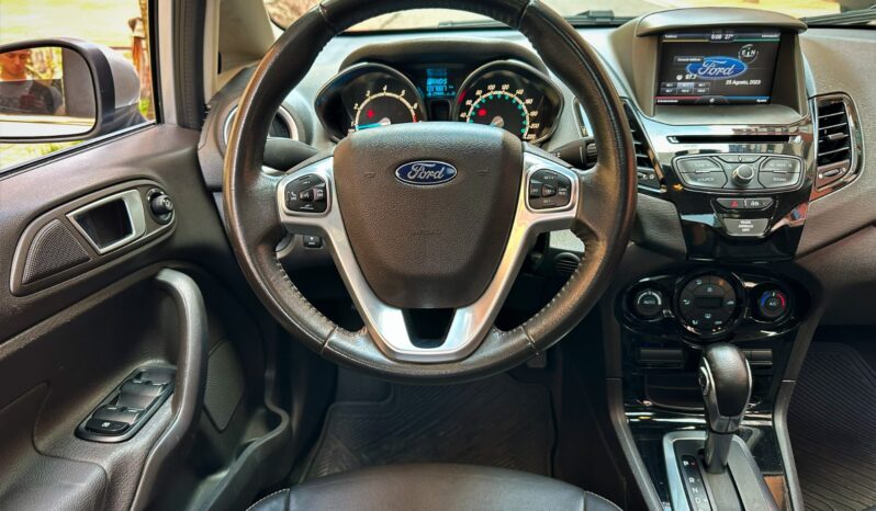 Ford Fiesta Sedán Titanium Automático – 2014 lleno