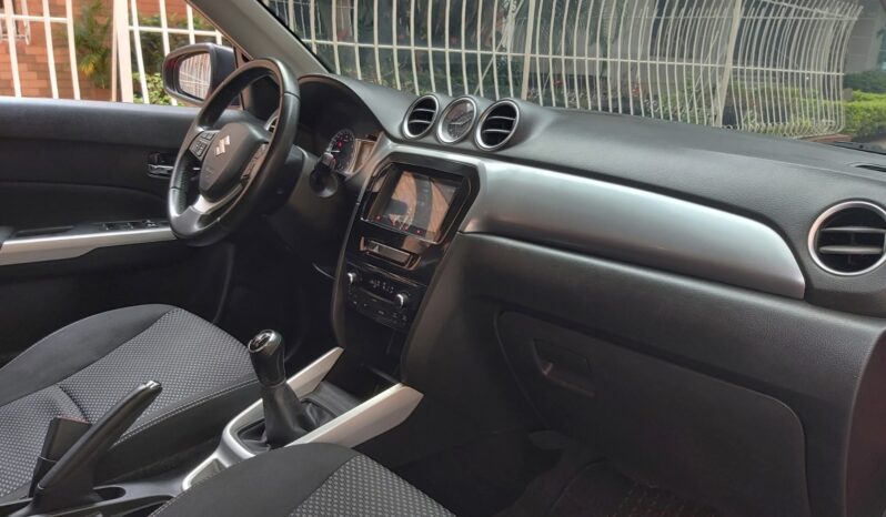 Suzuki Vitara Live 4×2 Mecánica – 2018 lleno