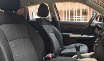 Suzuki Vitara Live 4×2 Mecánica – 2018 lleno