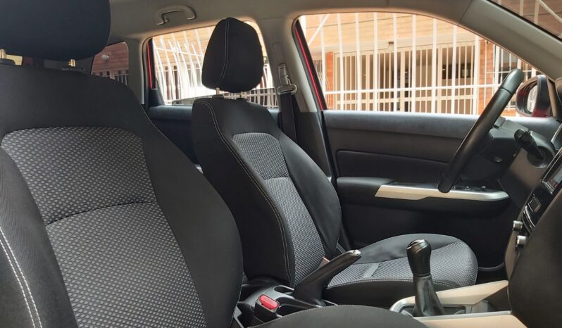 Suzuki Vitara Live 4×2 Mecánica – 2018 lleno