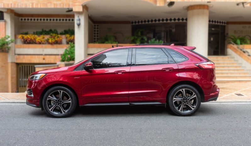 Ford Edge versión deportiva ST 2.7Turbo V6 – 2019 lleno