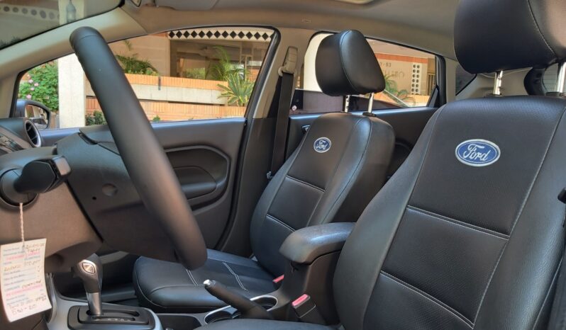 Ford Fiesta Hatchback SE Automático – 2015 lleno