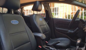 Ford Fiesta Hatchback SE Automático – 2015 lleno